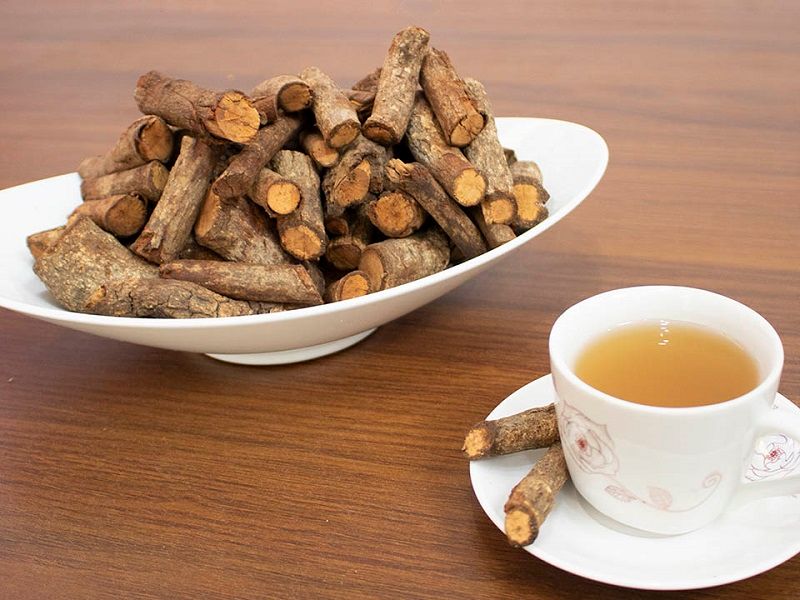Chữa gút bằng cây Tơm trơng