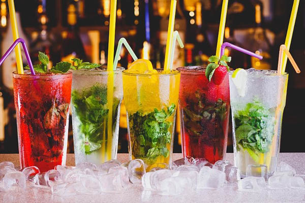 Bệnh gút có được uống rượu vang?