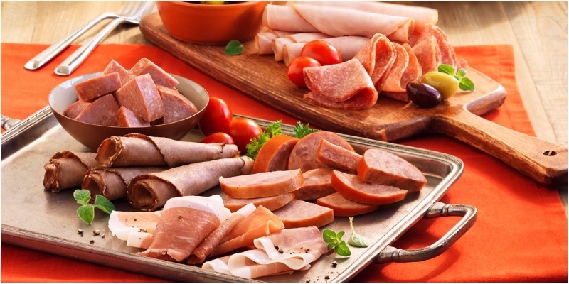 Người bị gút có nên ăn thịt dê không?